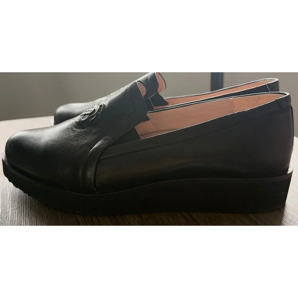 Taryn Rose Black Leather Embossed Rose Platform Loafers Slip On Shoes Womens 9